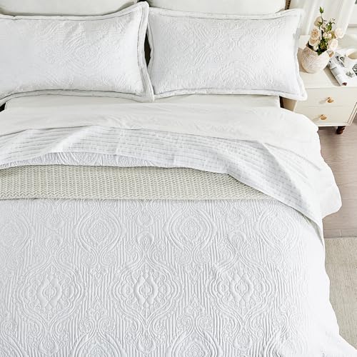 Image of ENJOHOS Oversized King Quilt White, 128x120 California King Bedspread, 3 Piece Soft Microfiber Lightweight Extra Wide Bedding Comforter Set, Vintage Boho Striped Pattern Summer Coverlet