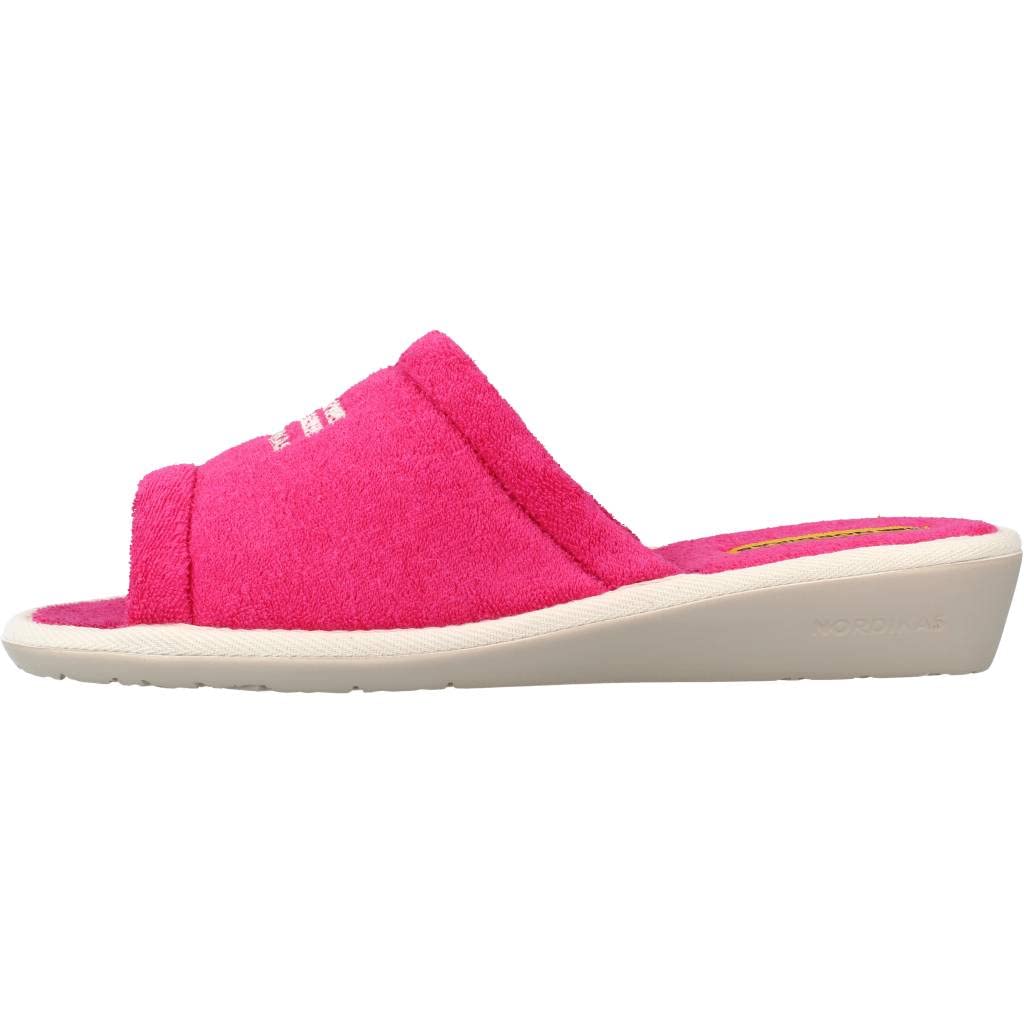 NORDIKAS Modelo Toalla Lila T.