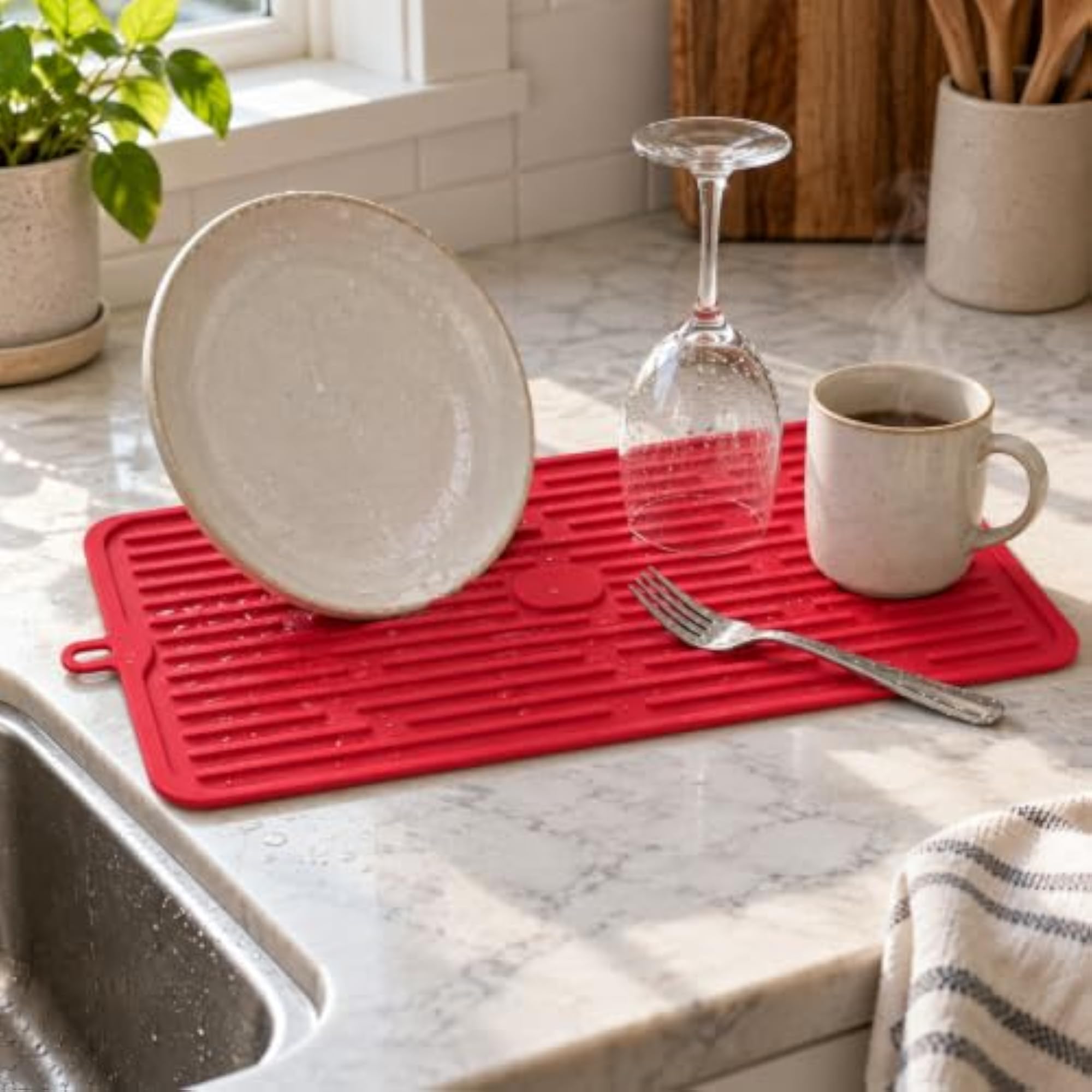 Foldable Silicone Kitchen Drainage Mat, Red