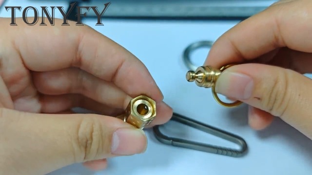 Amazon.com: TONYFY Brass Quick Release Keychain, Durable Design