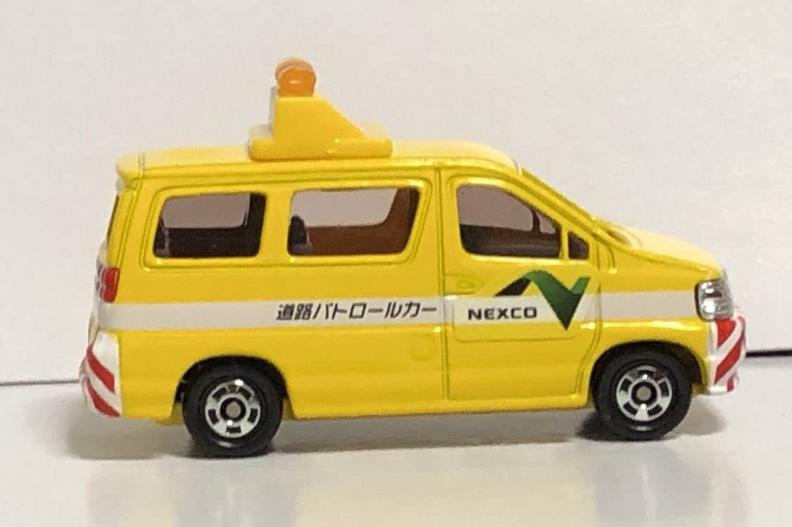 Amazon | トミカ 高速道路 NEXCO セット 日産 エルグランド 道路