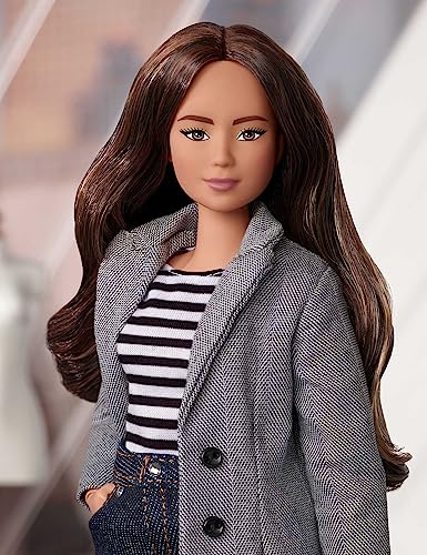 Muñeca Barbie Signature Curvy con Ropa y Accesorios miniatura 3