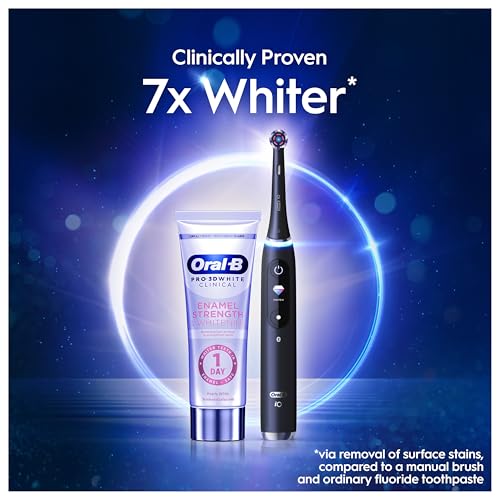 Oral-B Pro 3D White Clinical, Enamel Strength & Whitening, Whiter Teeth in 1 Day, Whitening Toothpaste 75ml