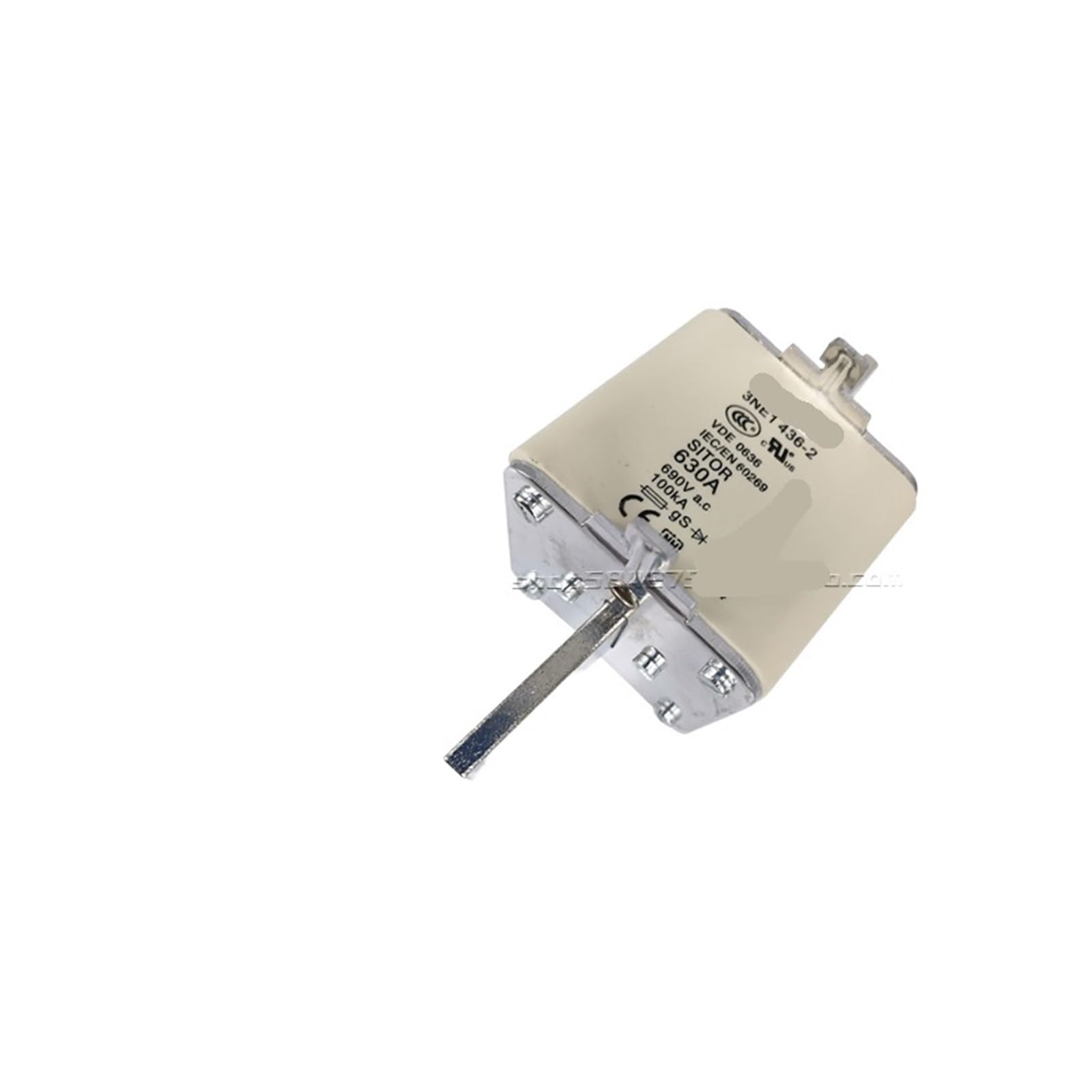 Fusible 3NE1437-6 évite court circuit sur armoire électrique 690V