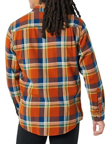 Image of Amazon Essentials Men's Regular Fit Long-Sleeve Flannel Shirt, Soft Brushed Cotton, Lightweight yet Warm