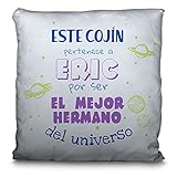 🧵 Nuestros cojines con frases tienen el relleno incluido. Además, son desenfundables con cremallera en el lateral, lo que facilita su lavado. Todos nuestros cojines están confeccionados a mano en España.