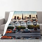 Esta versátil manta impresa San Francisco ofrece calor sin ser demasiado pesado, lo que la hace ideal para su uso durante todo el año. Ya sea para una noche fría de invierno o una noche de otoño fresca, esta manta te asegura mantenerte cómodo y cómodo.