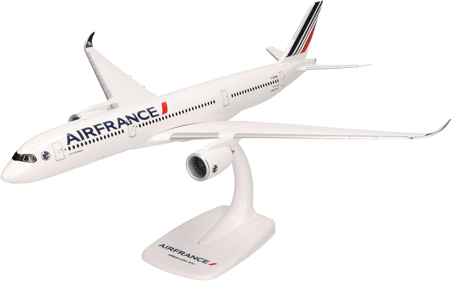 Amazon.com: Herpa Snap-fit Airplane Model Airbus A350-900 Air