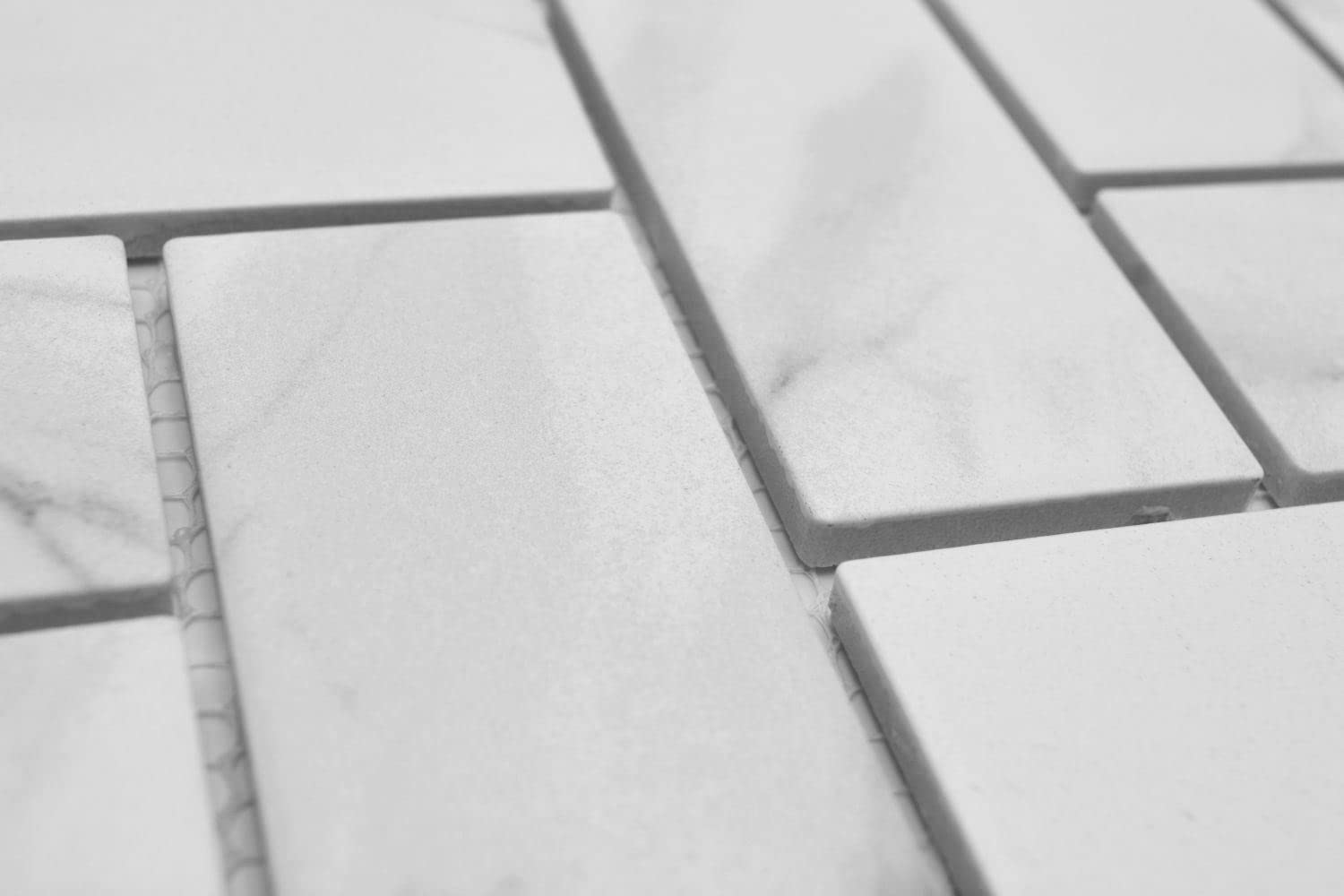 Azulejo de mosaico de cerámica Carrara en espiga blanco gris mate pared de cocina pared de ducha | 10 alfombrillas de mosaico