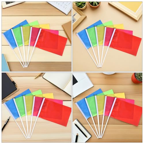Mini drapeaux à main colorés légers avec bâtonnets pour défilés