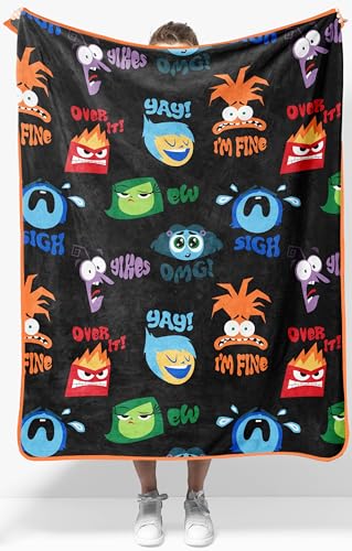 Disney Pixar - Manta de felpa de adentro hacia afuera, mide 40 x 50 pulgadas, ropa de cama de forro polar súper suave y ligera, color negro