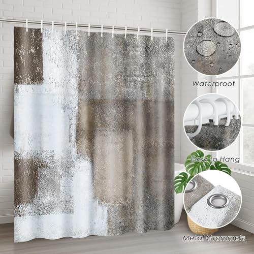 Rideau de douche marron et tapis antidérapant pour protéger votre sol