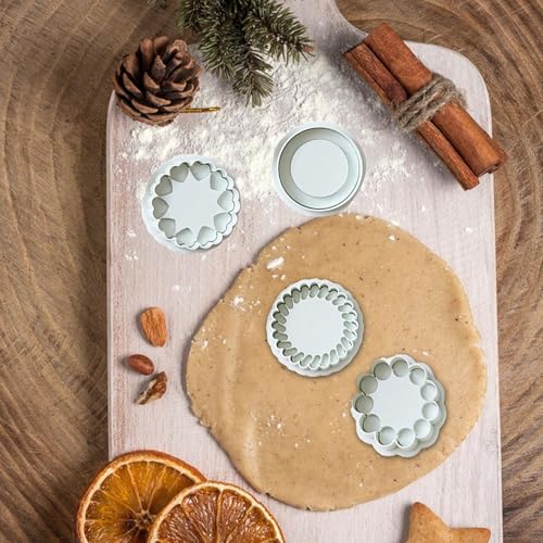 Cortador de galletas de flor en material resistente y compacto 4