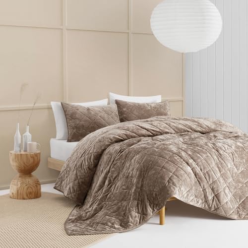Image of Wonderful Luxury Velvet Brown Quilt Set King, Diamond Stitch Pattern Bedding, Lightweight Ultra-Soft Skin-Friendly, All-Season, Versatile as Comforter /Bedspread for Adults Teens Kids Bedroom,106 inchx94 inch