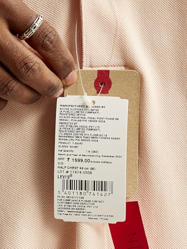 Image of Levis Men's Printed Slim Fit T-Shirt