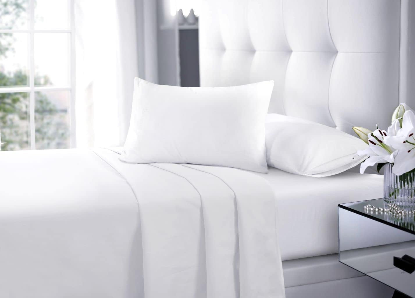 100% Polycotton Flat Sheet Top Sheets Bedding Fade Resistant Fabric Plain Dyed Flat Bed Sheet Hotel Quality for Summer & Winter Bed Sheets (White, King(260x275cm))