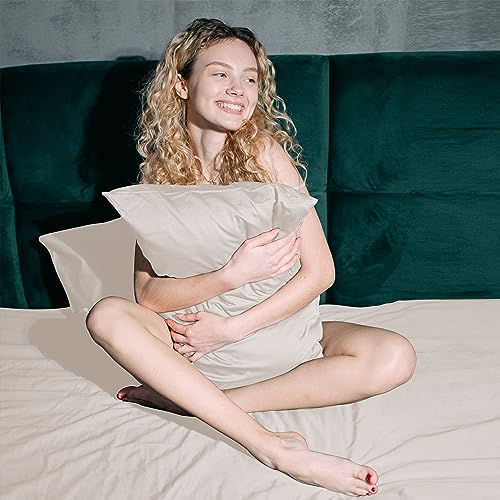 Image of 100% Egyptian Cotton Pillow Protectors Set of 4, 600 Thread Count King Size Bed Pillow Cases with Zipper, Sateen Weave Cooling Pillow Cases Quiet and Breathable Easy Care (4PCS, King, Light Beige)