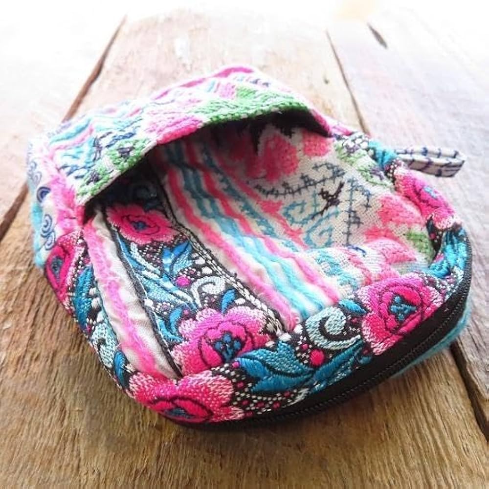 Amazon | モン族 タバコケース ポーチ 民族 刺繍 エスニック アジアン Amazon | モン族 タバコケース ポーチ 民族 刺繍 エスニック アジアン