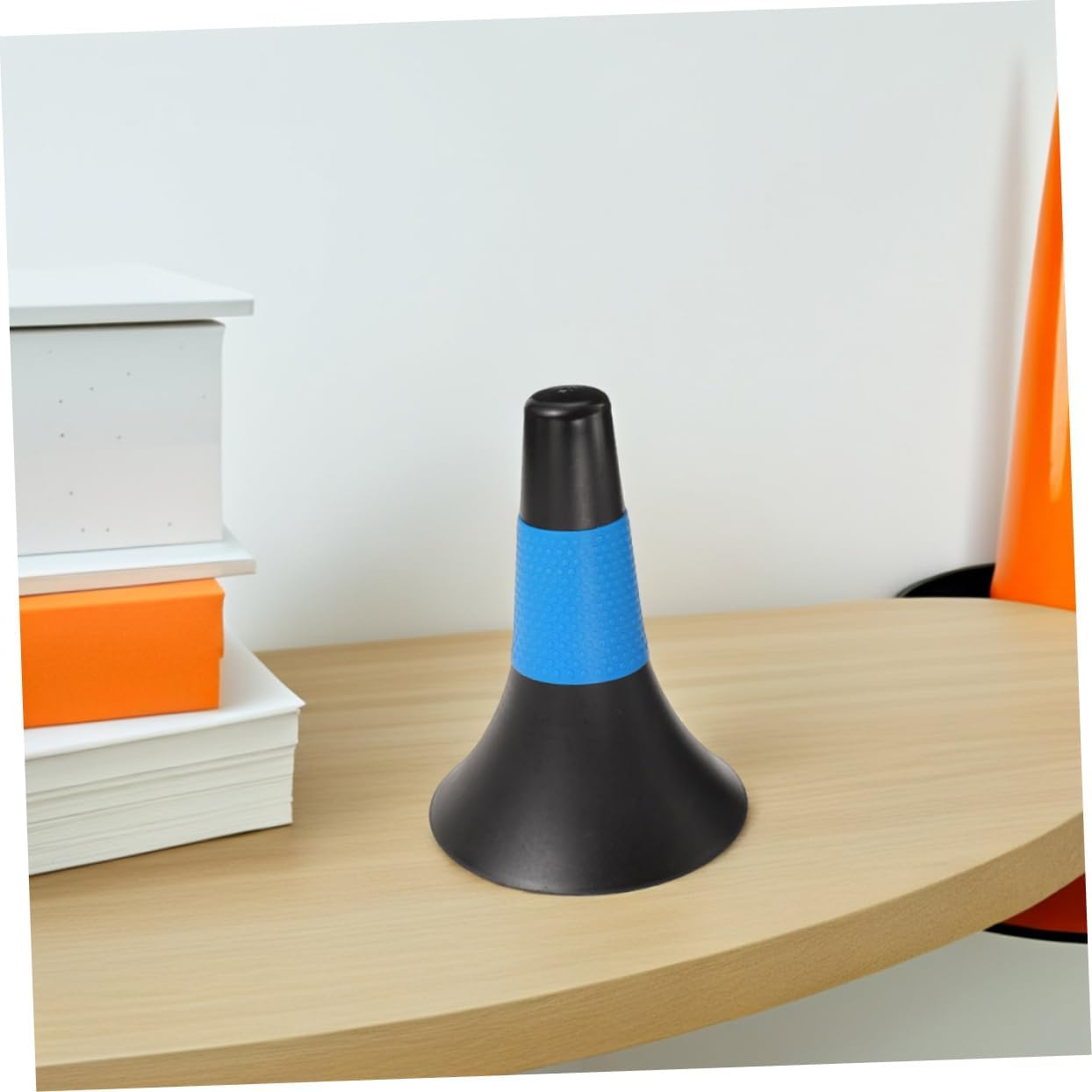 8Pcs Horn Shaped Soccer Training Cones Durable Pe Agility Markers for Sports Drills Easy to Use Traffic Cones for Soccer Practice Training Sessions