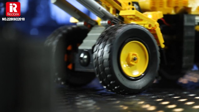 Amazon.com: Reobrix Bulldozer Building Blocks Set 22009