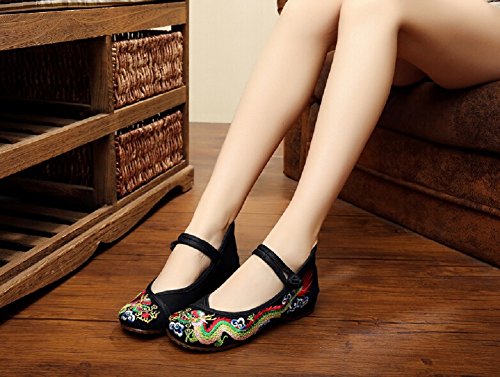 Lazutom Vintage Chinese Style Women Embroidered Shoes Flat Ballet Cotton Loafer2
