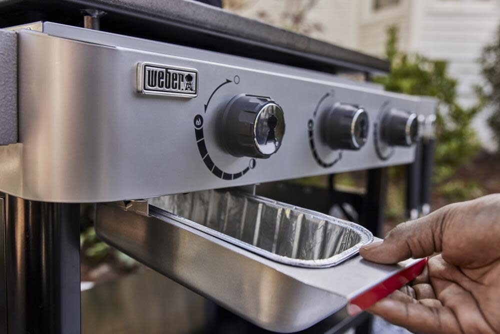 Weber Skrobak do Płyty, wykonany ze stali nierdzewnej, skutecznie usuwa tłuszcz i brud, idealny do czyszczenia płyt grillowych, antypoślizgowa wygodna rączka,do mycia w zmywarce - Srebrny (6781)