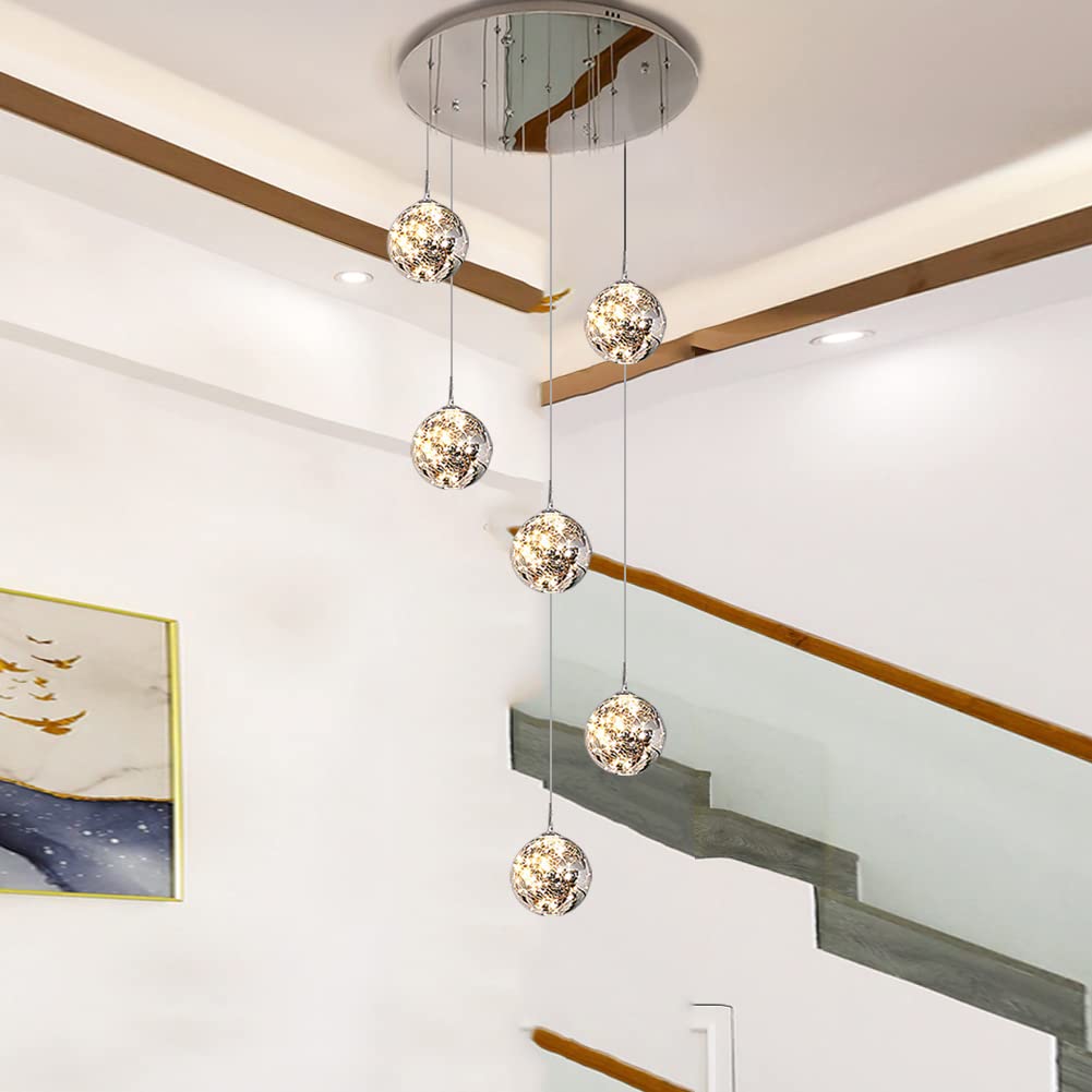 Lustre d'escalier LED ajustable pour éclairer efficacement les hauts plafonds sombres