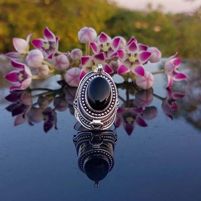 Black Onyx Ring, Poison Box Ring, Black Stone Ring, Birthstone Ring, Locket Ring, Poison Pill Box, Designer Box Ring, Healing Crystal Ring, Secret Message Ring, Natural Black Onyx Jewelry