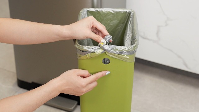 Amazon｜Mbillion ゴミ箱 フタ付き ペダル式 40リットル キッチン