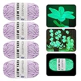 🧶Glow in the Dark Yarn: Verschiedenfarbige Fäden emittieren unterschiedliche Lichter, bitte wählen Sie nach Ihren Bedürfnissen. Der glühende Effekt beruht auf UV-Licht, und wenn Sie eine solche Taschenlampe haben, können Sie Ihr Garn immer aufladen. Wenn nicht, können Sie es in die Sonne stellen.