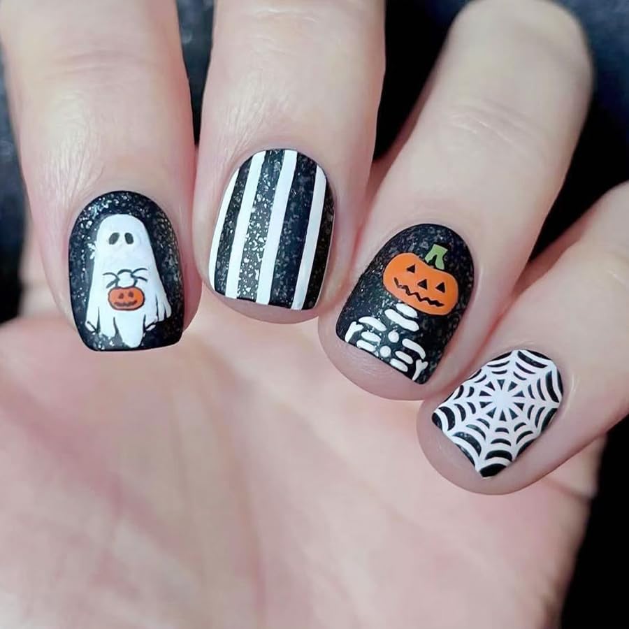 Halloween Press on Nails Short - Black Glitter Fake Nails, Glossy Square False Nail with Skull Pumpkin Ghost Designs,Full Cover Reusable Stick on Nails for Women Halloween Daily Wear 24Pcs H32