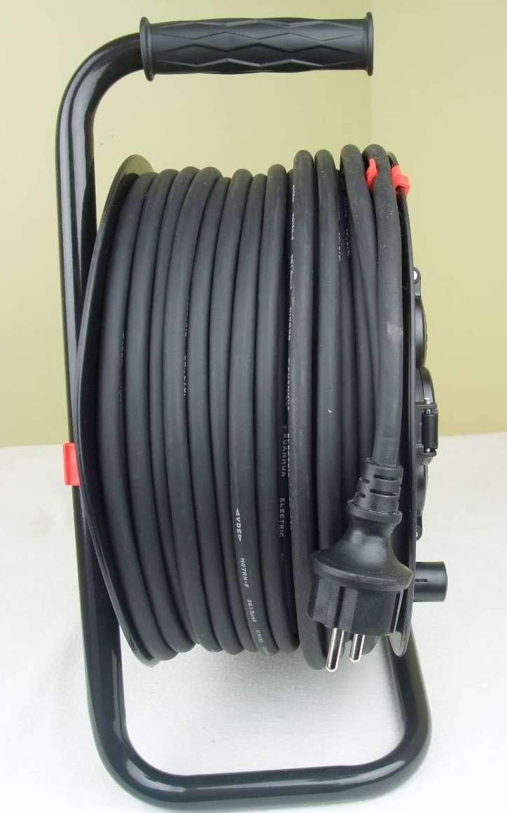 IP44 Schuko-Kabeltrommel 50m H07RN-F 3G1.5mm