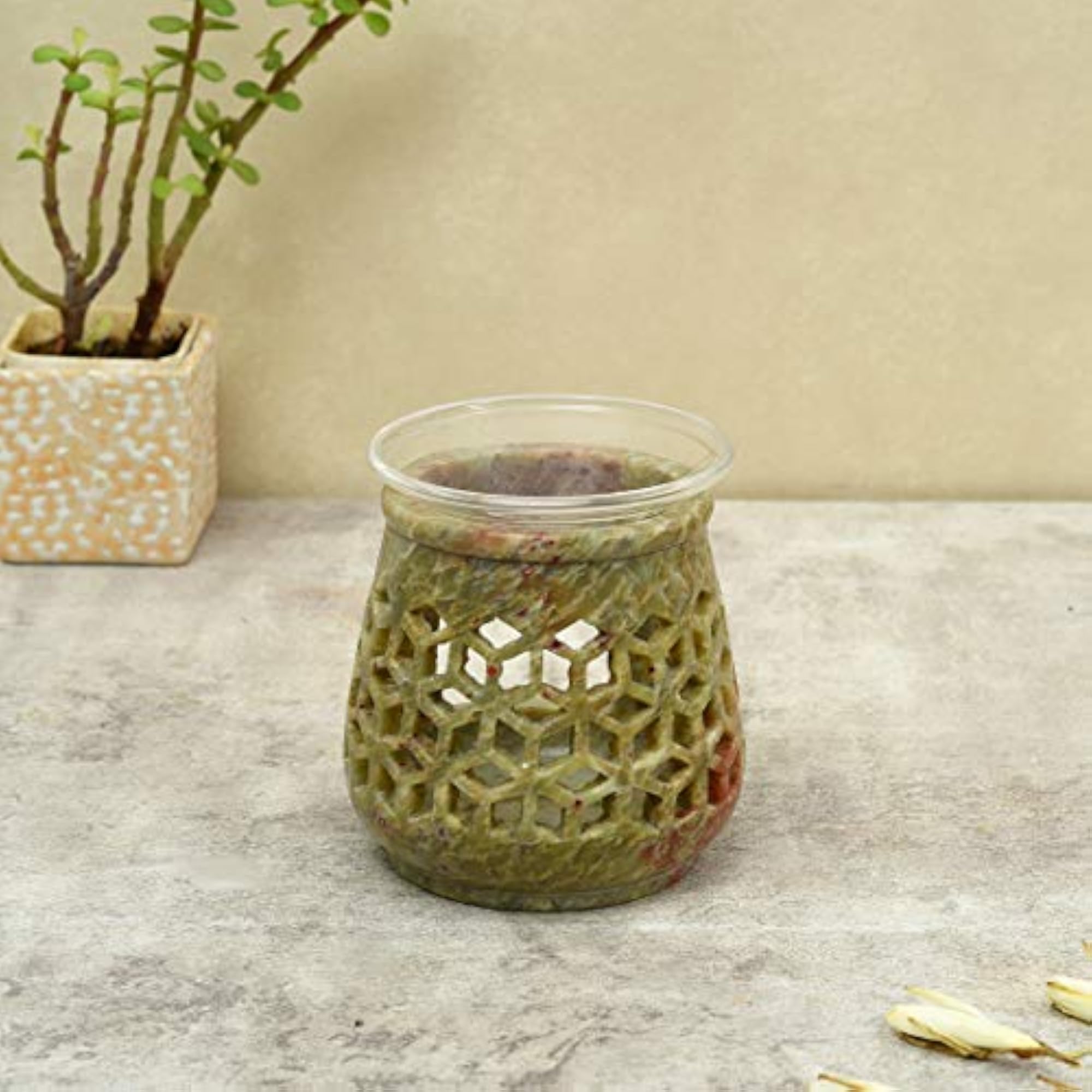 Handcarved Aroma Diffuser in Soap Stone, Olive Green
