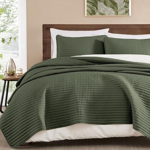 WRENSONGE Queen Quilt-3 Pieces Lightweight Bedspreads Olive Green Queen Size Quilt Bedding Set for...