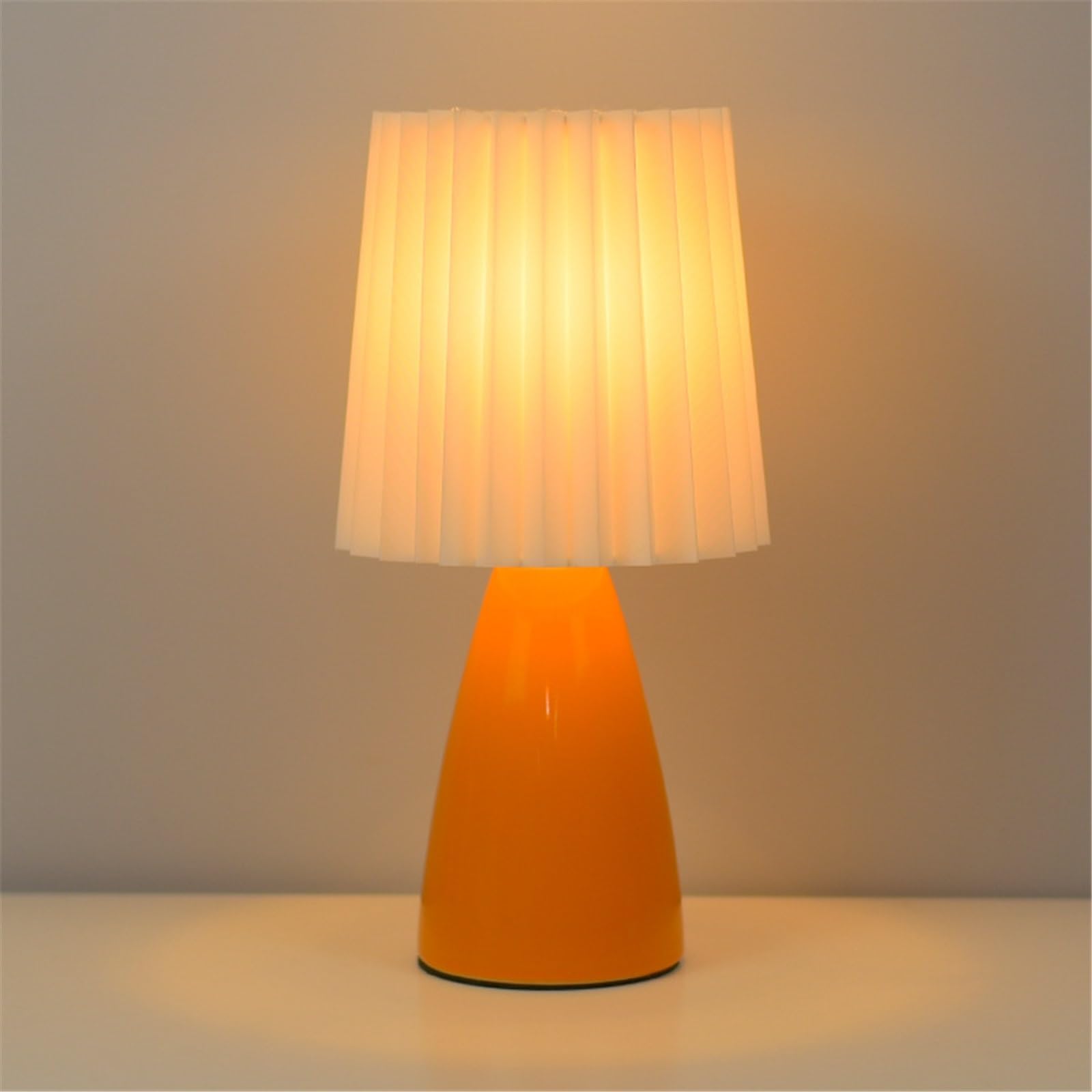 Affascinante Lampada da tavolo retrò plissettata in ceramica for camera da letto, studio, comodino Arredamento per la casa