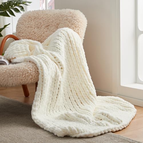 Amélie Home Chunky Knit Throw Blanket for Couch, Soft Chenille Ha...