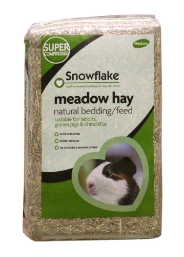 Snowflake Meadow Hay Feed and Bedding, Medium