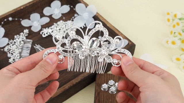Bridal Hair Accessories Pearl Hair Comb 4pcs Wedding Hair Comb Set Floral Bridal Hair - View #2