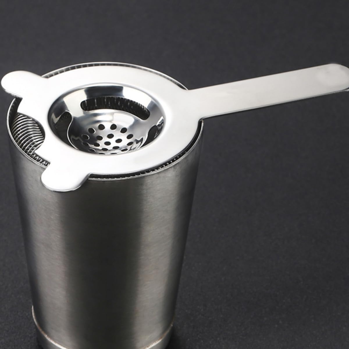 SECFOU Reusable 304 Stainless Steel Cocktail Strainer Bar Tool, Wear-resistant Ice Filter with Fine Mesh, Professional Drink Strainer for Home and Bar Use