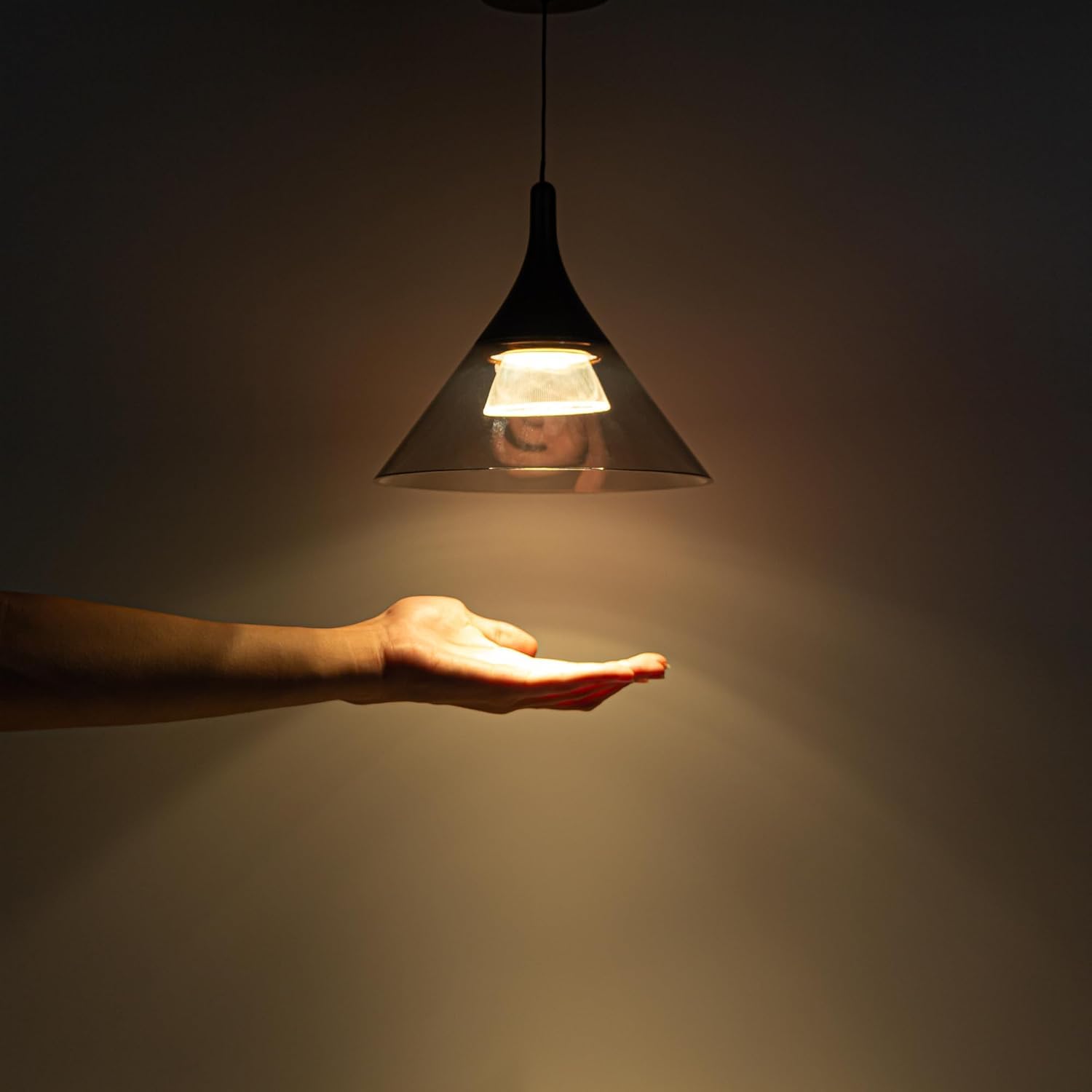 LED Pendelleuchte,Braun Höhenverstellbar Esszimmerlampe, Moderner Aluminum Hängelampe Esstisch Küche Wohnzimmer 7W 230V, für Wohnzimmer Schlafzimmer Arbeitszimmer Büro Esszimmer TB2542