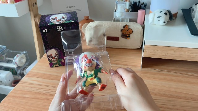 Amazon.com: Youtooz Butcho Vinyl Figure, 4.3