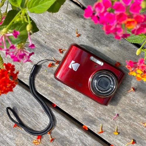 Image of KODAK PIXPRO Friendly Zoom FZ45-RD 16MP Digital Camera with 4X Optical Zoom 27mm Wide Angle and 2.7 inch LCD Screen (Red)