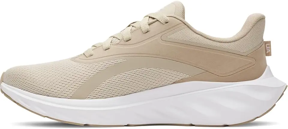 Under Armour حذاء رياضي للرجال من اسيند