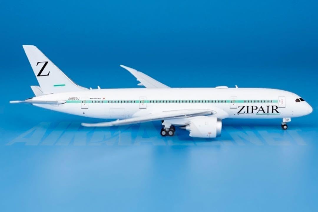 @新品@ジップエアB787-8 特別塗装1/400ジェット Amazon.co.jp: ジップエア B787-8 特別塗装 1/400 ジェット : ホビー