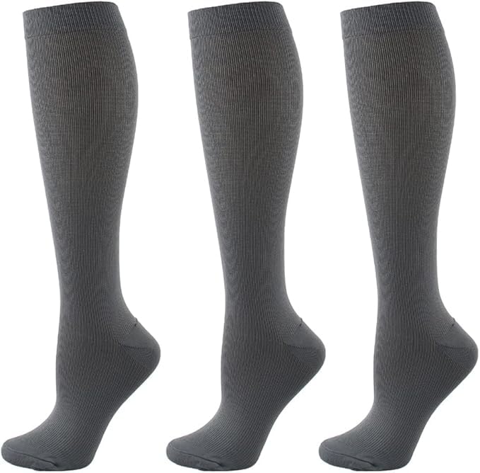 Consejos para Comprar Calcetines y medias para Mujer los más recomendados. 43 OLOSEA 3 Pares Calcetines de Compresión Hombr y Mujer, Medias de Compresion 15-20mmHg Alto Hasta la Rodilla, Calcetas Elásticas Deportiva para Fitness, Vuelo, Deporte, Correr,...