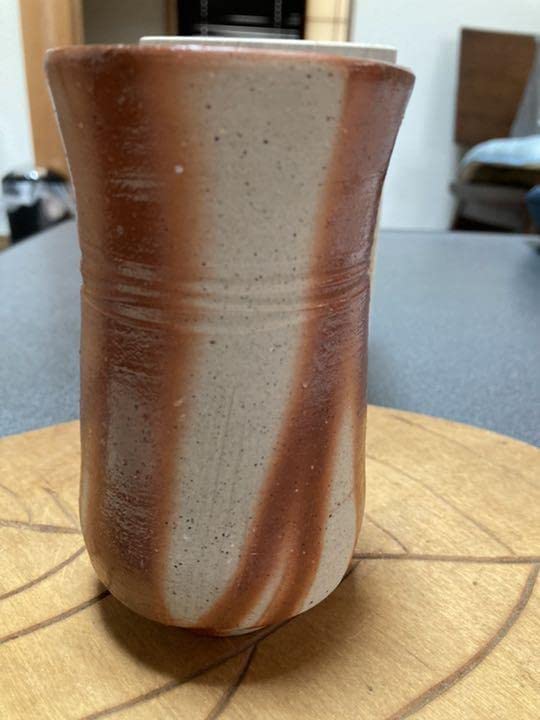 Amazon.co.jp: 金重晃介作 有名作家備前焼緋麦酒呑しました