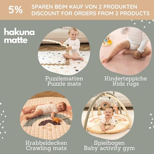 Hakuna Matte Gesteppte Krabbeldecke Baby 150cm, Regenbogen – extra dicke 1,5cm weiche Baby Krabbelmatte – Spielmatte mit rutschfester Unterseite zum Krabbeln, Laufgitter–Maschinenwaschbare Spieldecke