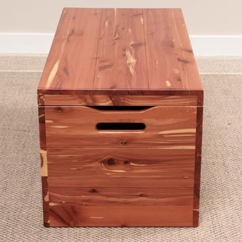 Hope Woodworking Amish Made Wooden Storage Chest Trunk Box with Lid and Handles for Bedroolanket, Clothes, Anti-Slam Hinges, Handmade, Rustic, Cedar Wood, Natural Stain, 30"