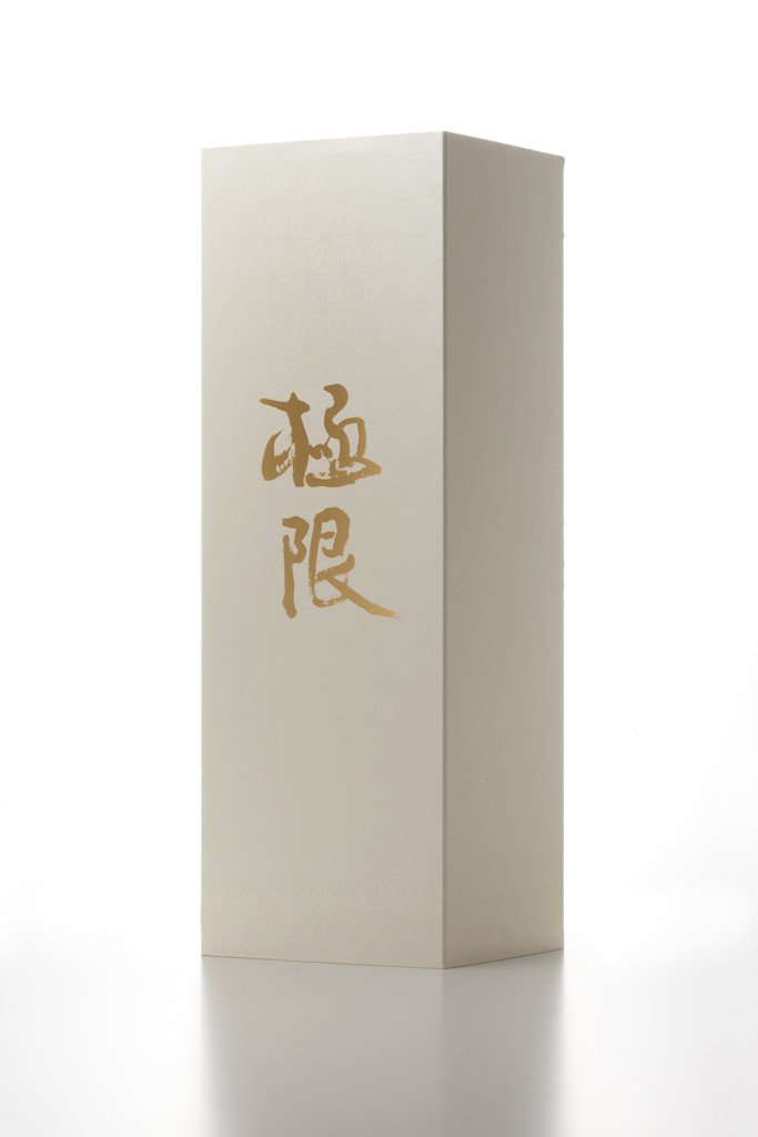 Amazon.co.jp: 楯野川 純米大吟醸 極限 超限定品 720ml 専用桐箱付き