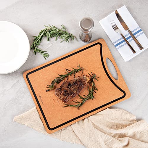 Tabla de cortar doble cara Restaurantware Nature Tek, 43,99 x 32,51 cm, madera compuesta, con ranura para jugos y mango, antideslizante, apta para lavavajillas miniatura 3
